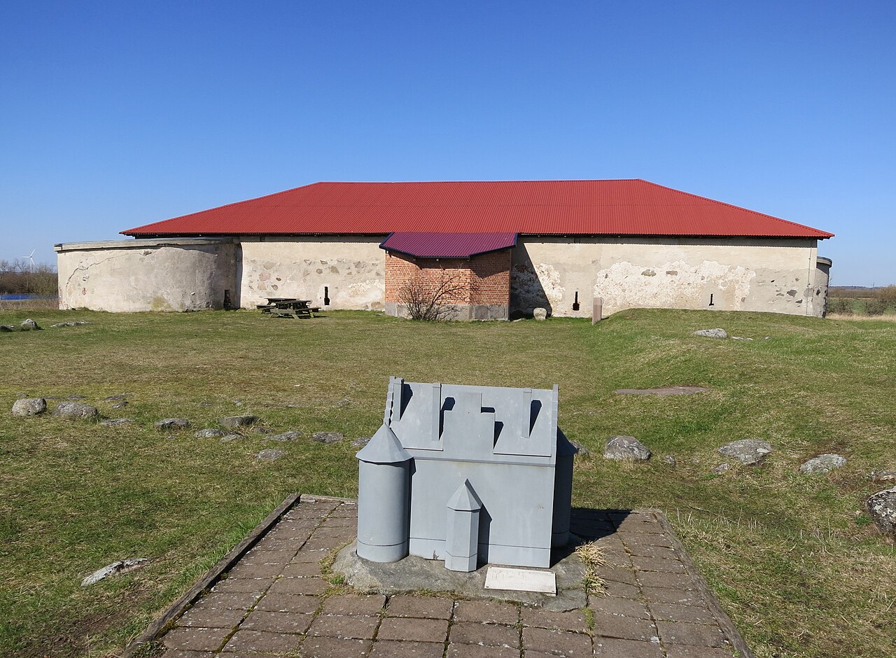 Lillö borgruin